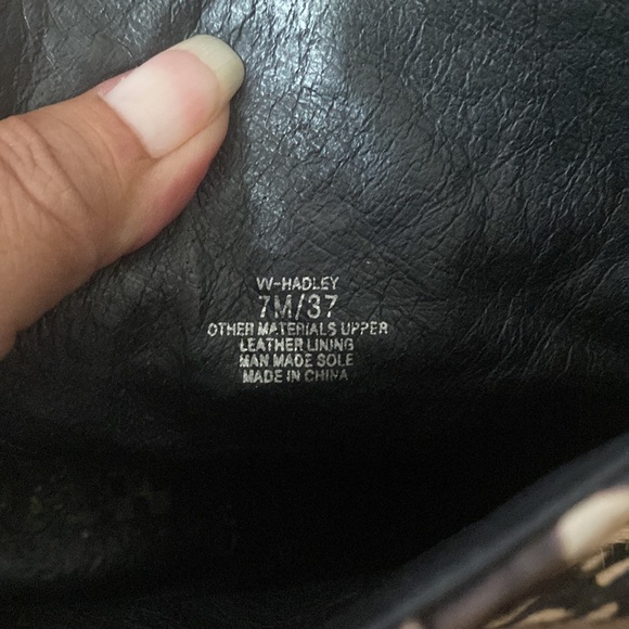 Vince Camuto - Picture 9 of 12